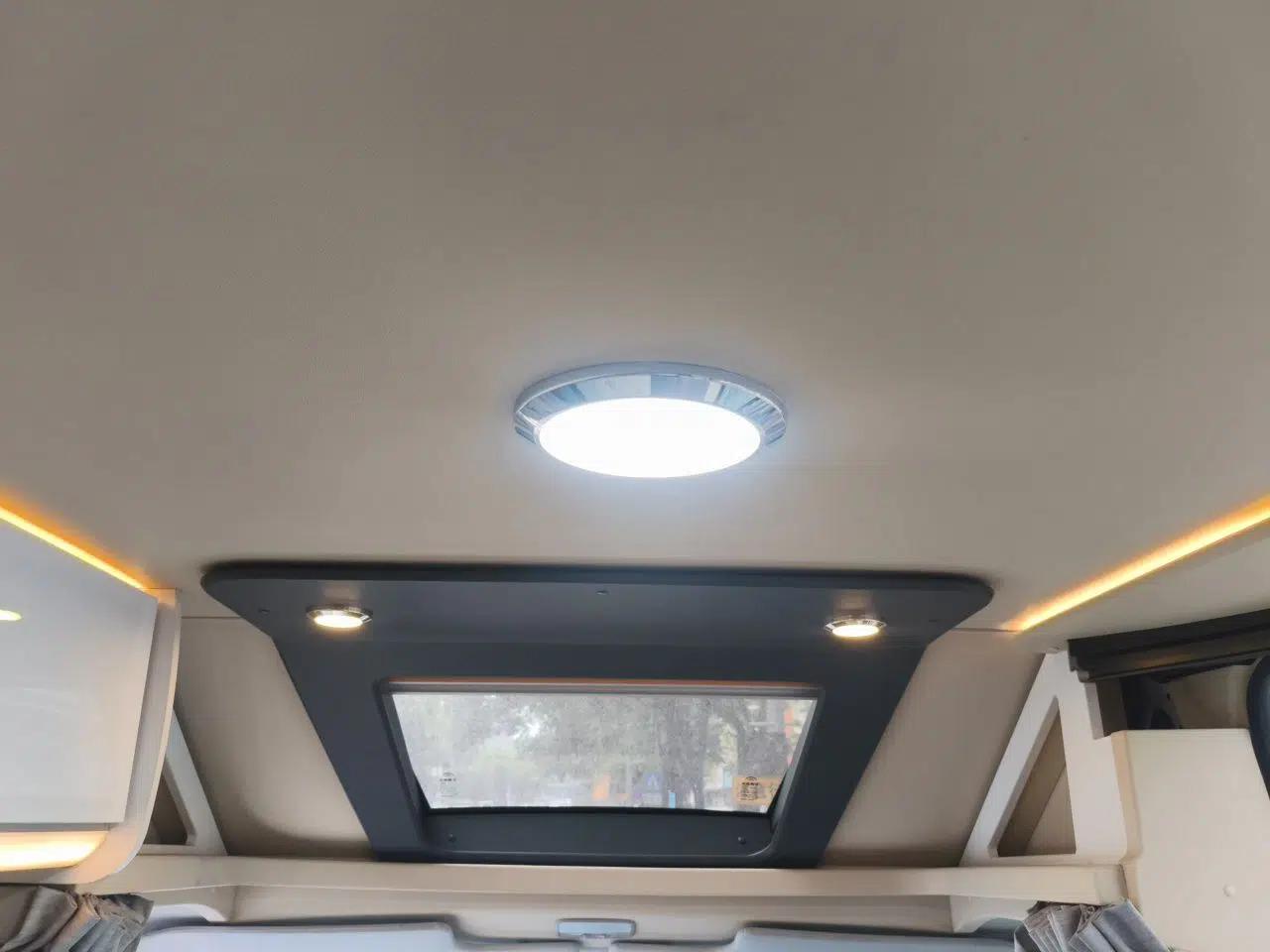 Iveco Eurocargo Iveco Eurocargo 2019, 3.0-liter automatic — миниатюра 18
