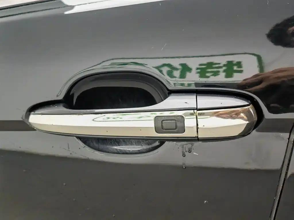 Hongqi H7 2019 2.0T Elite Edition — миниатюра 18