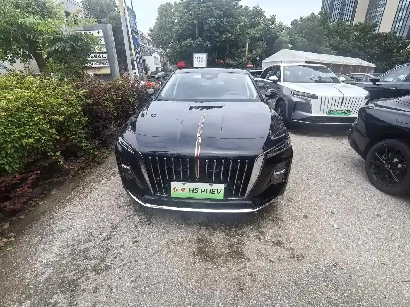 Hongqi H5 PHEV 2025 130 Super Hybrid Edition — миниатюра 2