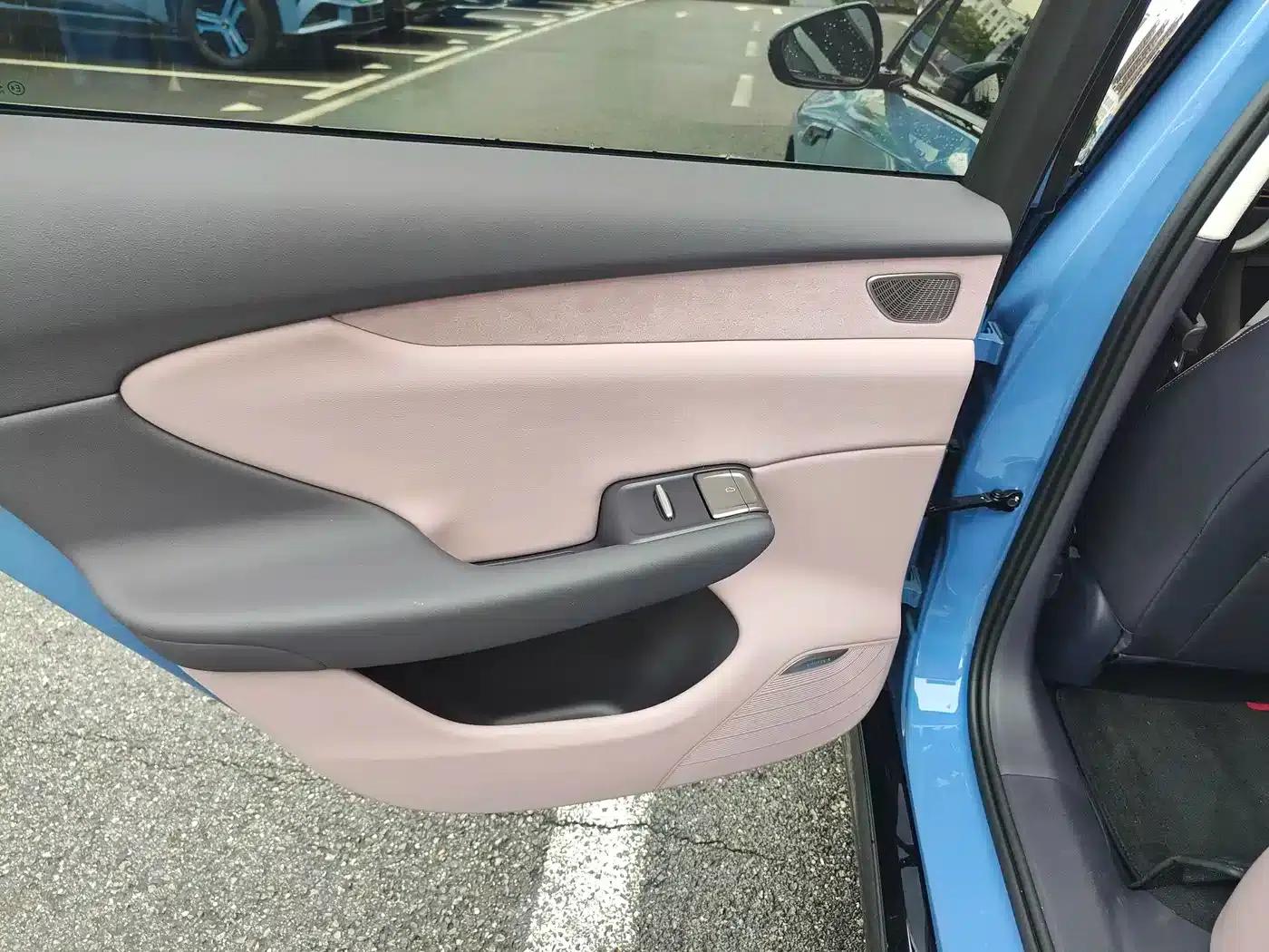 Hongqi Tiangong 05 2025 750 Smart Selection Edition — миниатюра 15