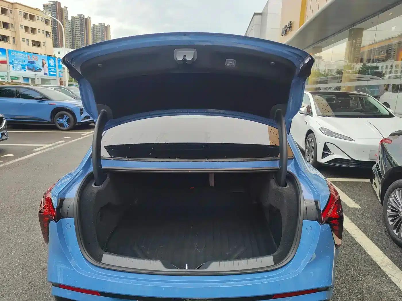 Hongqi Tiangong 05 2025 750 Smart Selection Edition — миниатюра 17