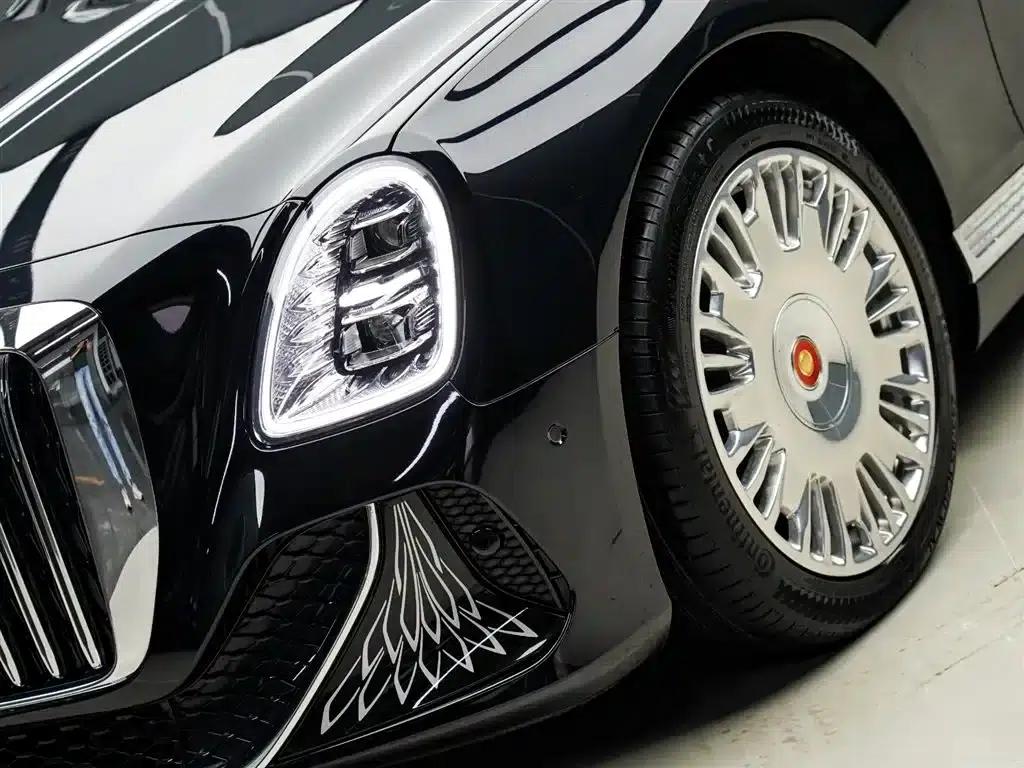 Hongqi Golden Sunflower Elegant 2024 Model 4.0T V8 — миниатюра 2