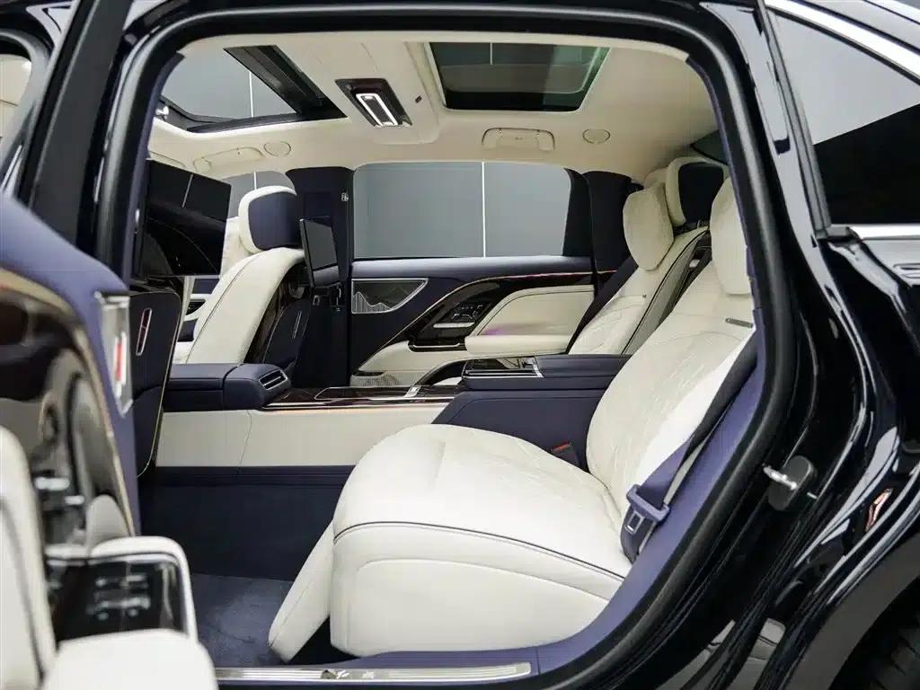 Hongqi Golden Sunflower Elegant 2024 Model 4.0T V8 — миниатюра 14