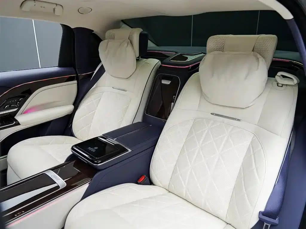 Hongqi Golden Sunflower Elegant 2024 Model 4.0T V8 — миниатюра 17