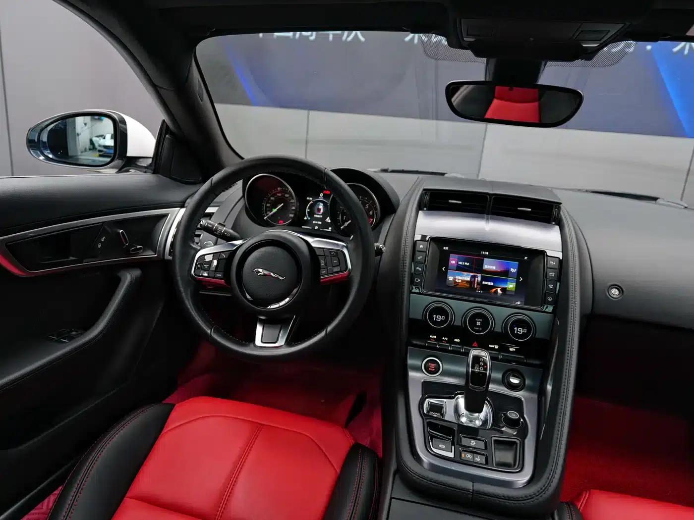 Jaguar F-TYPE 2018 3.0 SC Hardtop — миниатюра 8