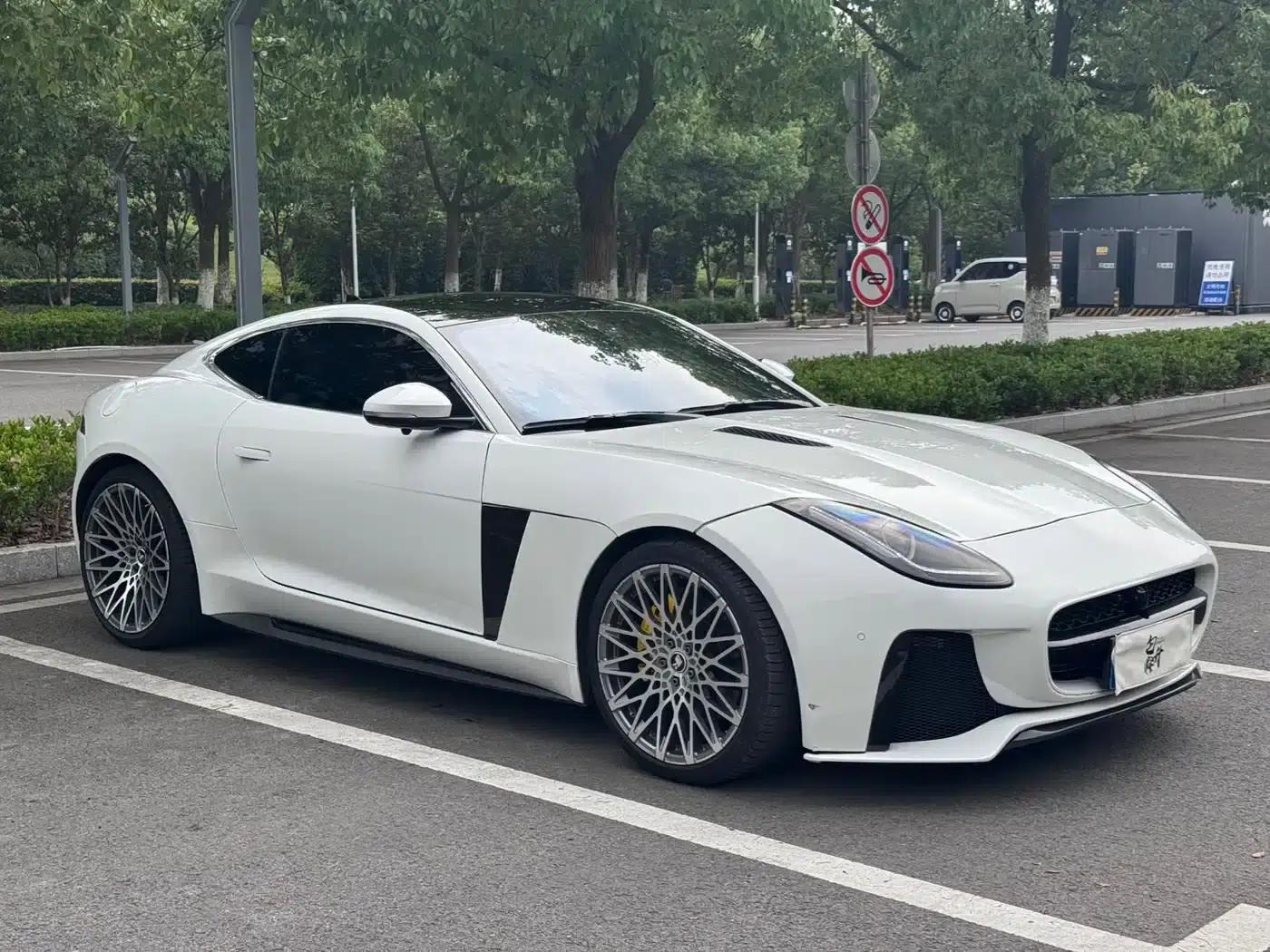 Jaguar F-TYPE 2018 3.0 SC Hardtop — миниатюра 3