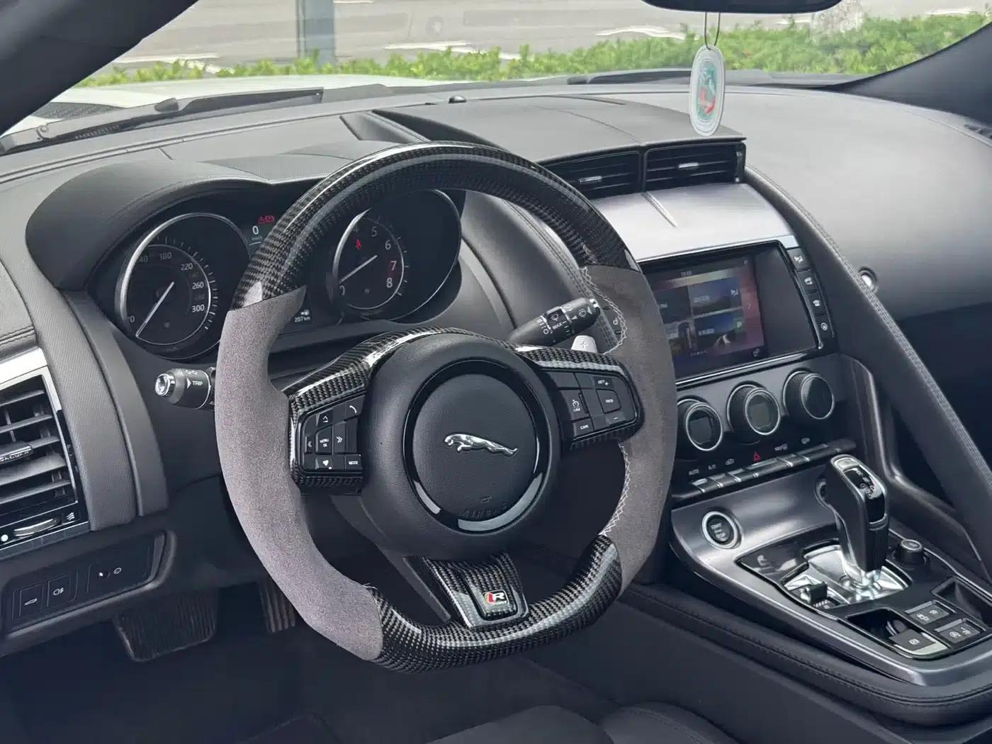 Jaguar F-TYPE 2018 3.0 SC Hardtop — миниатюра 5