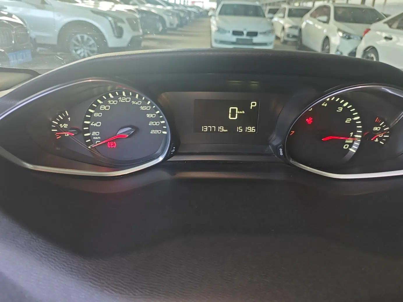 Peugeot 308S 2015 1.6T Automatic Jingchi Edition — миниатюра 14