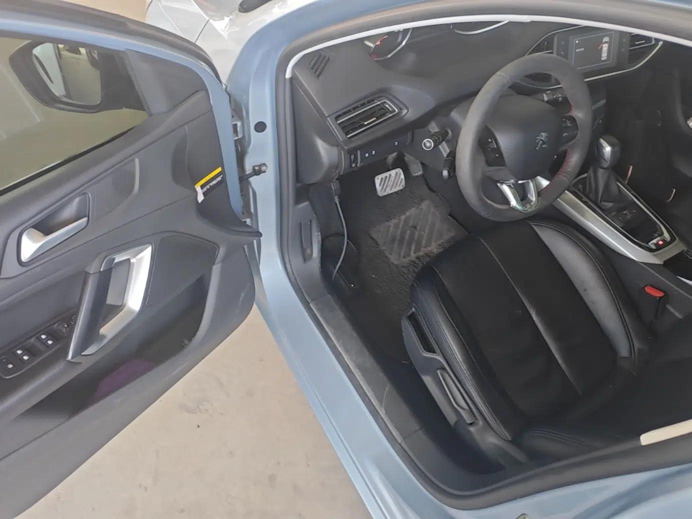 Peugeot 308S 2015 1.6T Automatic Jingchi Edition — миниатюра 18