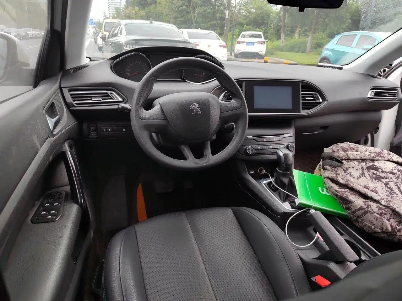 Peugeot 308S 2015 1.2T Automatic Shangchi Edition — миниатюра 9