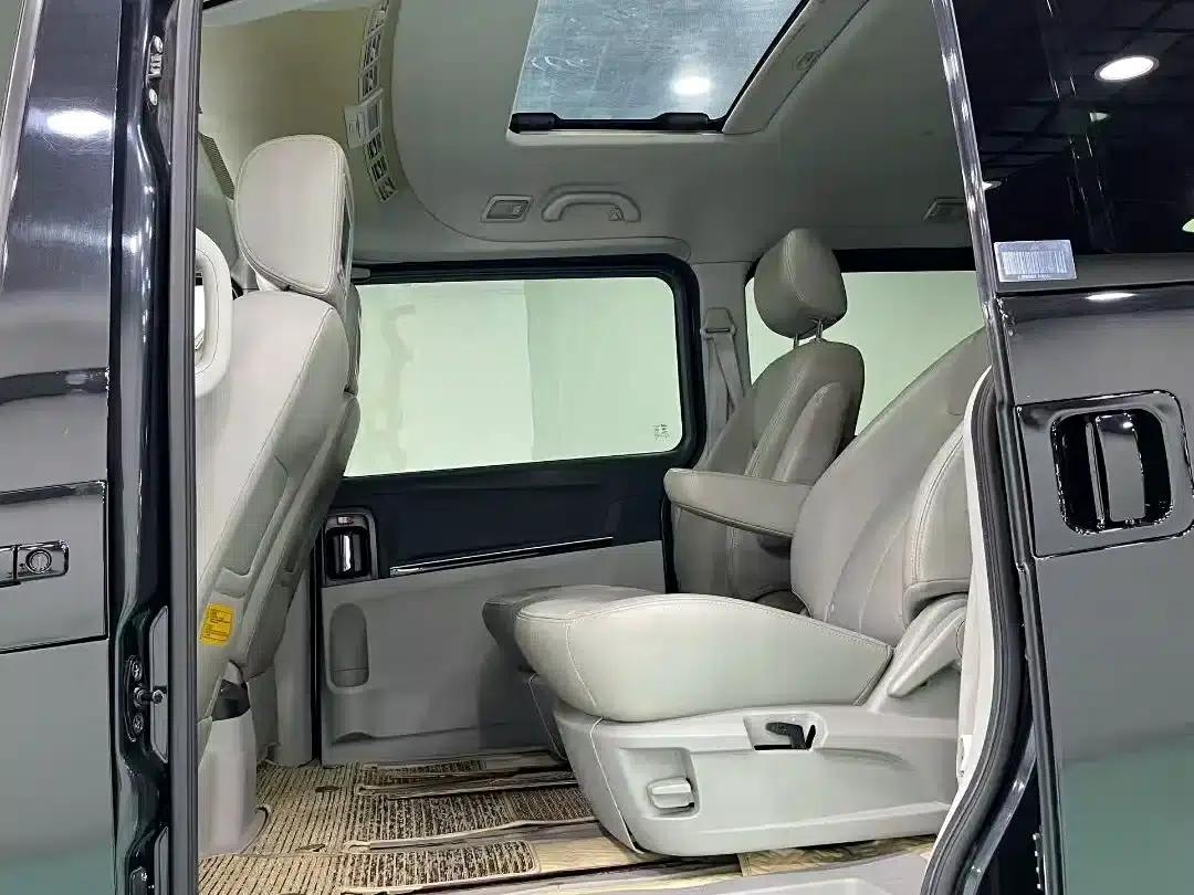 Refine M5 2014 2.0T Gasoline Automatic Business Edition — миниатюра 5