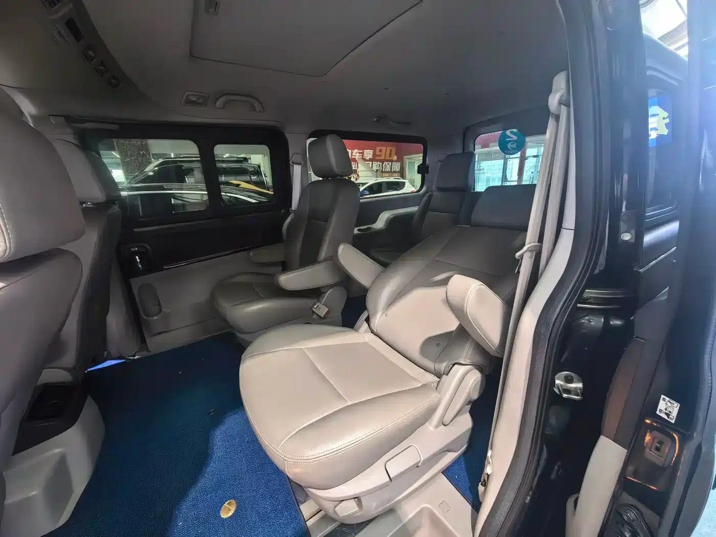 Refine M5 2016 2.0T Gasoline Automatic Business Edition — миниатюра 5