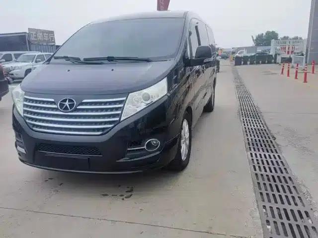 Refine M5 2013 2.0T Gasoline Manual Business Edition