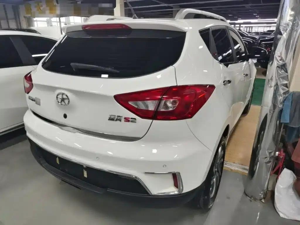 Refine S2 2015 1.5L Manual Deluxe Edition — миниатюра 7