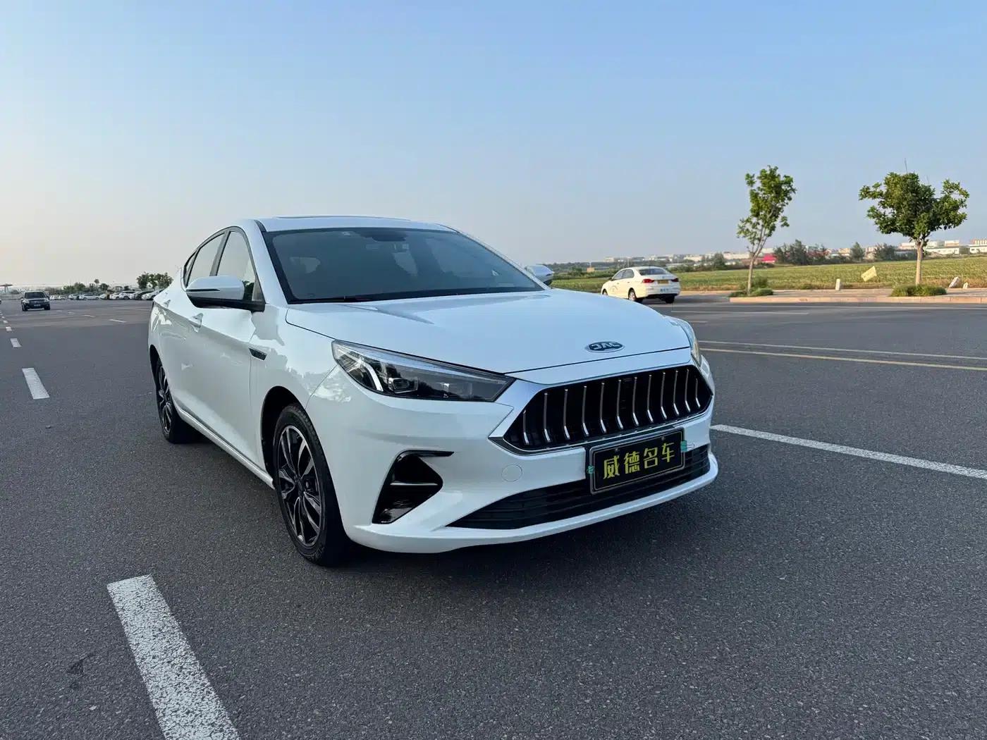 Jiayue A5 2020 1.5T CVT Premium Edition — миниатюра 2