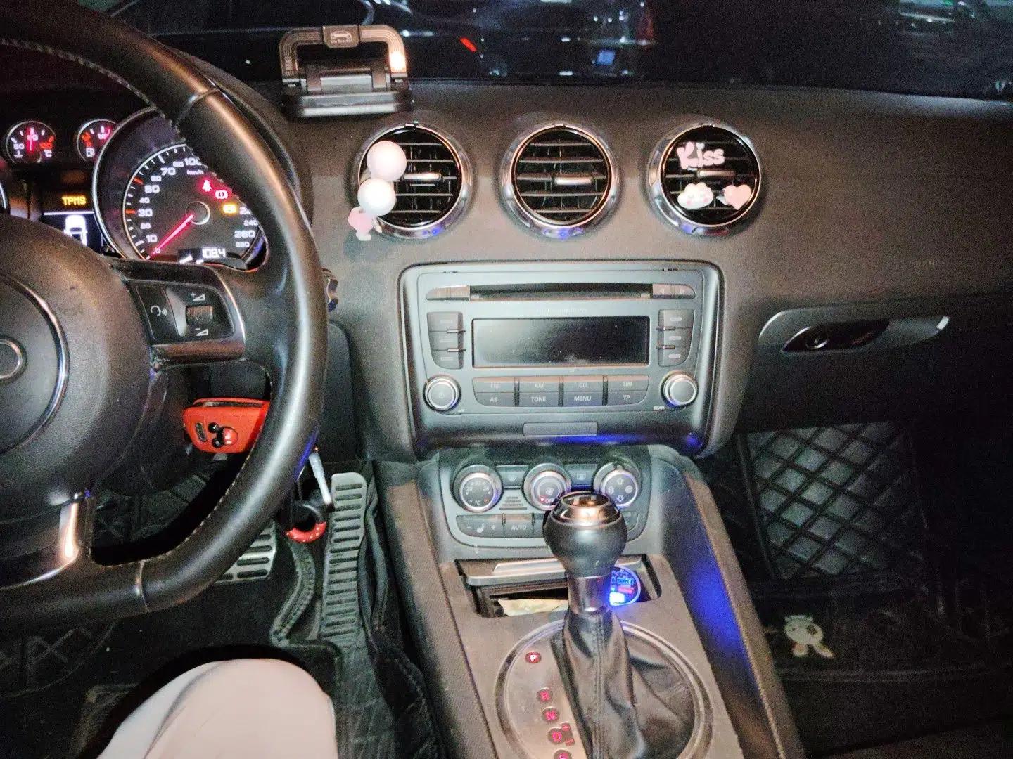 Audi TT 2011 TT Coupe 2.0 TFSI — миниатюра 13