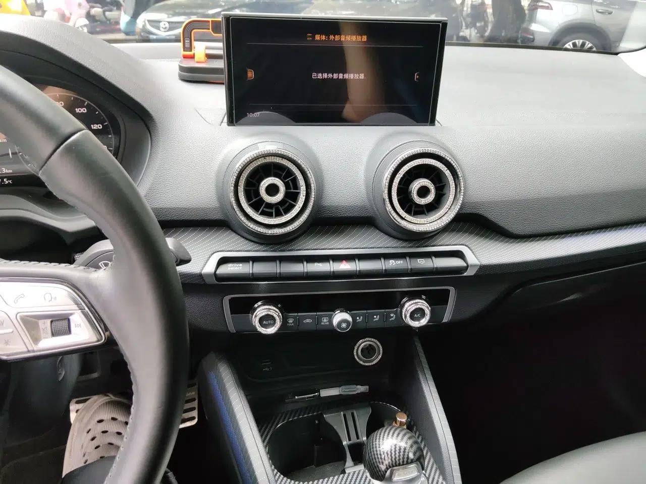 Audi Q2L e-tron 2019 Q2L e-tron Pure Electric Smart Style — миниатюра 13
