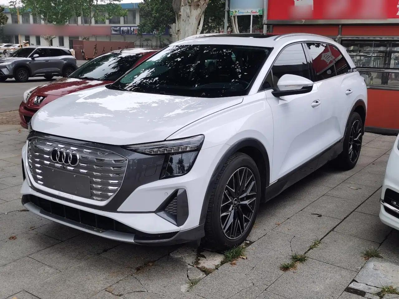Audi Q5 e-tron 2022 40 e-tron Starlight Edition Mech Kit — миниатюра 1