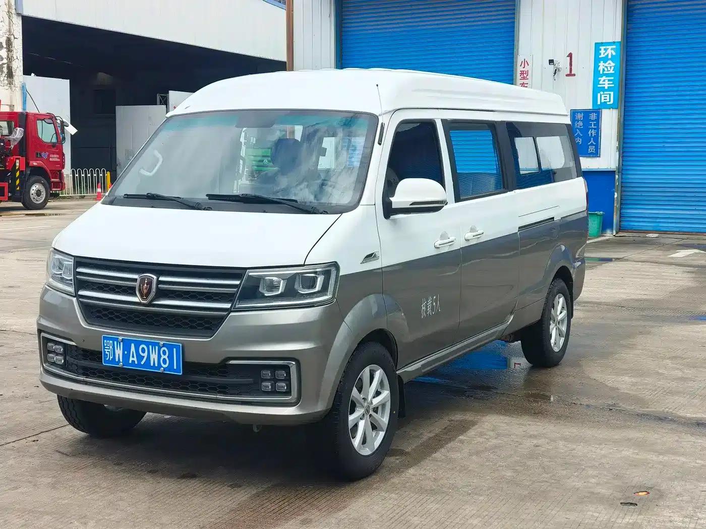 New Hiace S 2021 1.5L Business Central Air Conditioning Van (National VI Emission Standard) SWC15M — миниатюра 3