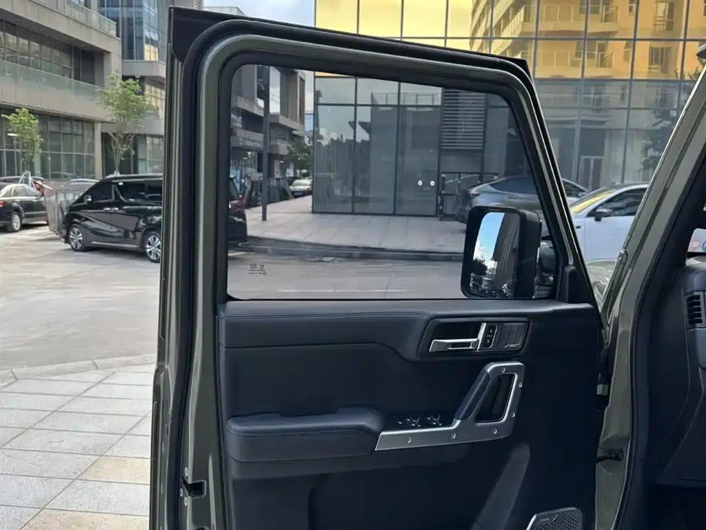212 T01 2024 Explorer 2.0T — миниатюра 12