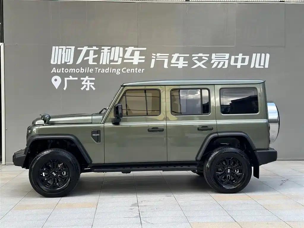 212 T01 2024 Explorer 2.0T — миниатюра 3