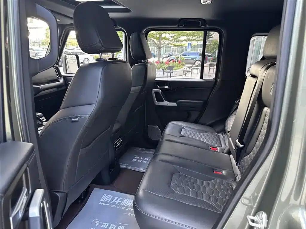 212 T01 2024 Explorer 2.0T — миниатюра 7