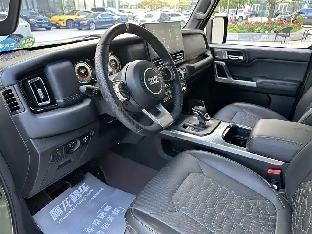 212 T01 2024 Explorer 2.0T — миниатюра 8