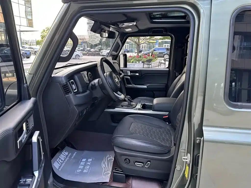 212 T01 2024 Explorer 2.0T — миниатюра 9