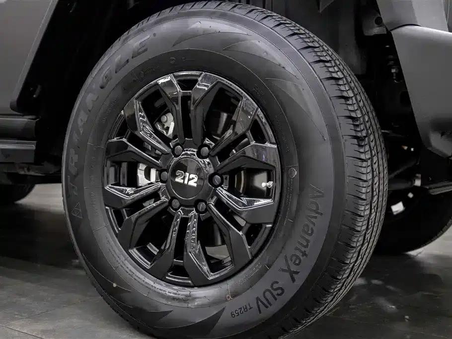 212 T01 2024 Explorer 2.0T — миниатюра 13