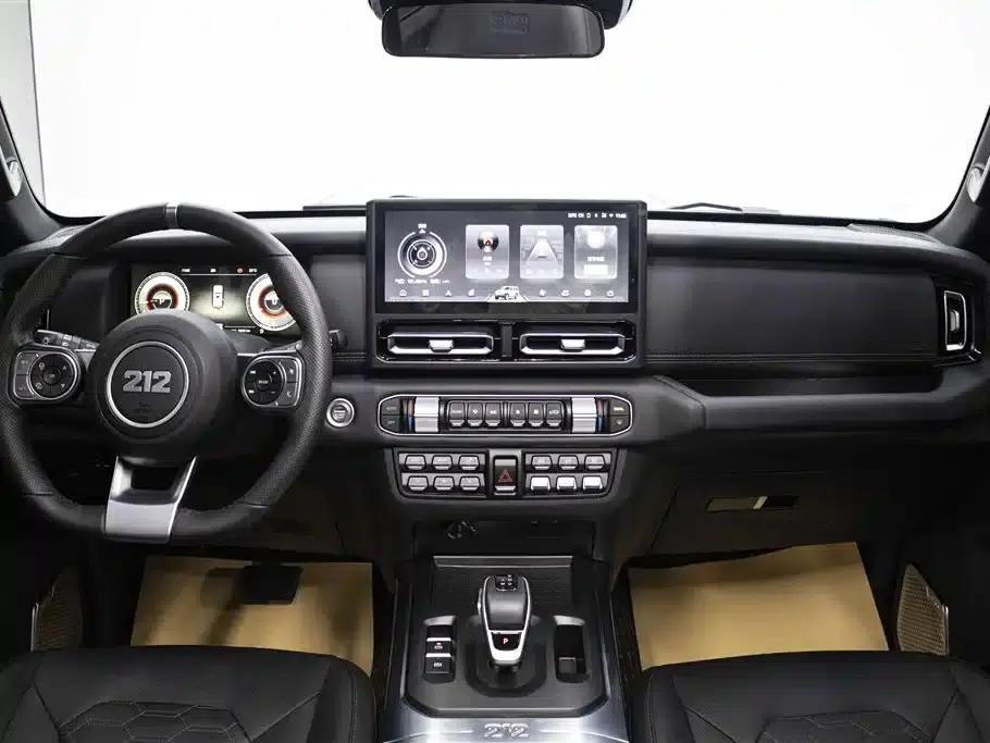 212 T01 2024 Explorer 2.0T — миниатюра 15