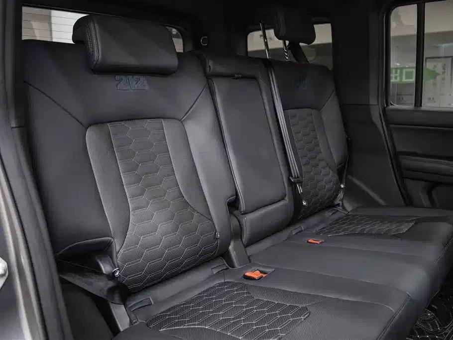 212 T01 2024 Explorer 2.0T — миниатюра 22