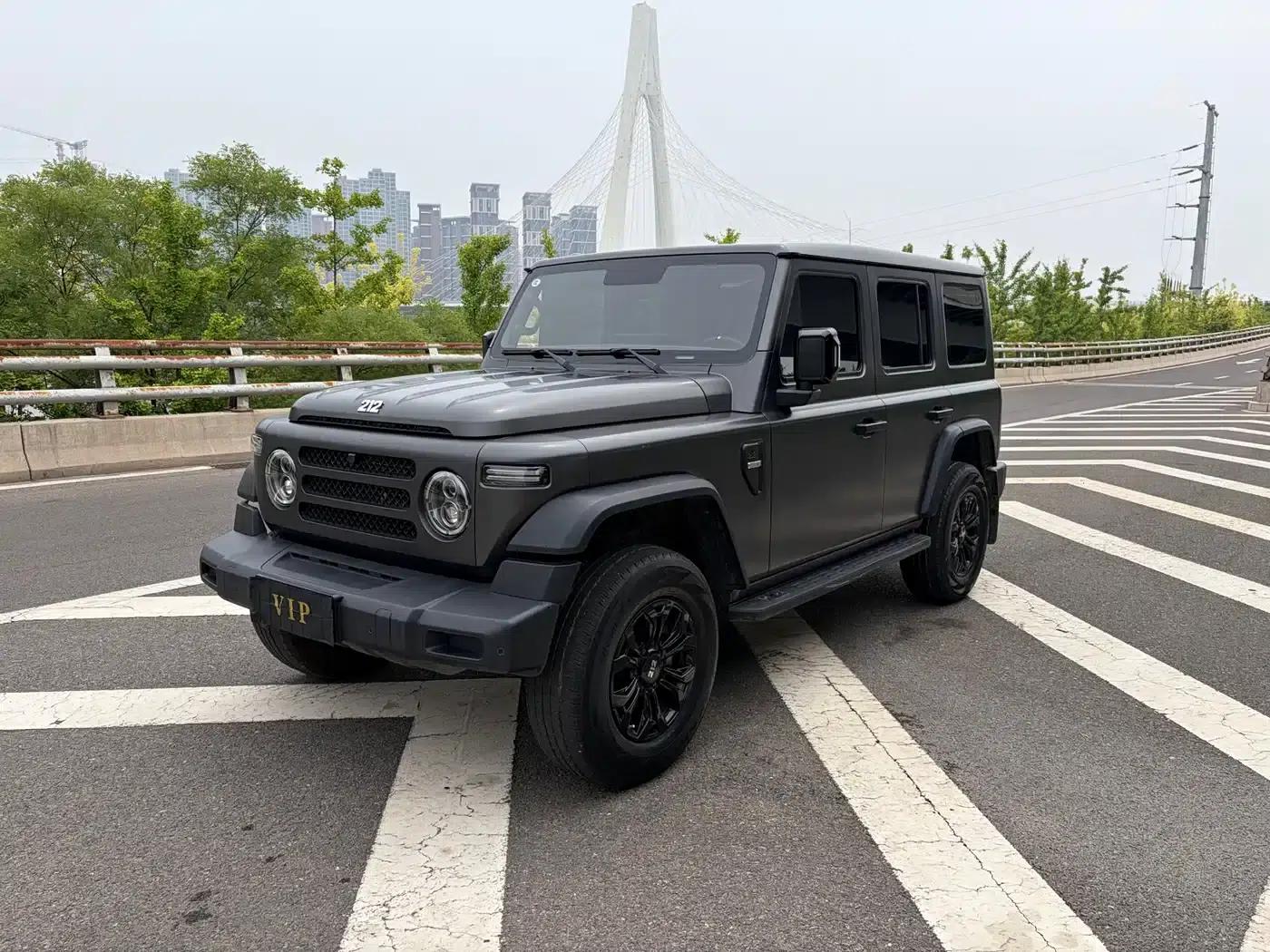 212 T01 2024 Model 2.0T Mechanic — миниатюра 1