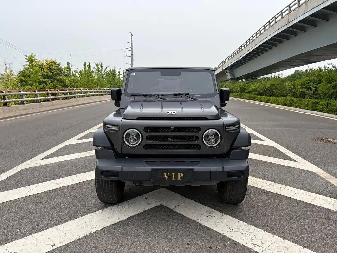 212 T01 2024 Model 2.0T Mechanic — миниатюра 2