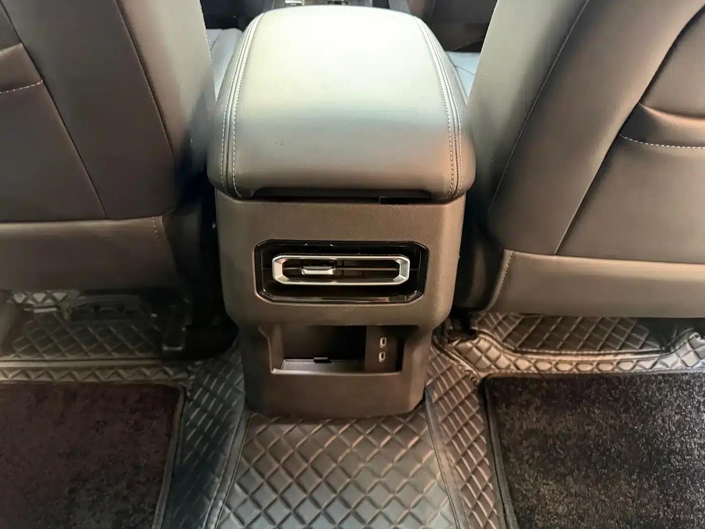 212 T01 2024 Explorer 2.0T — миниатюра 15