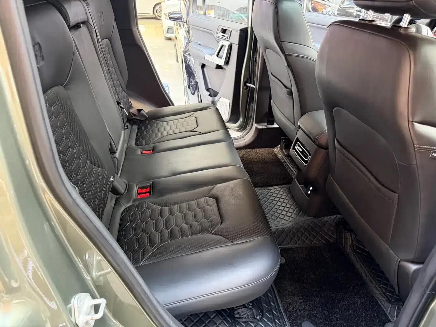 212 T01 2024 Explorer 2.0T — миниатюра 22