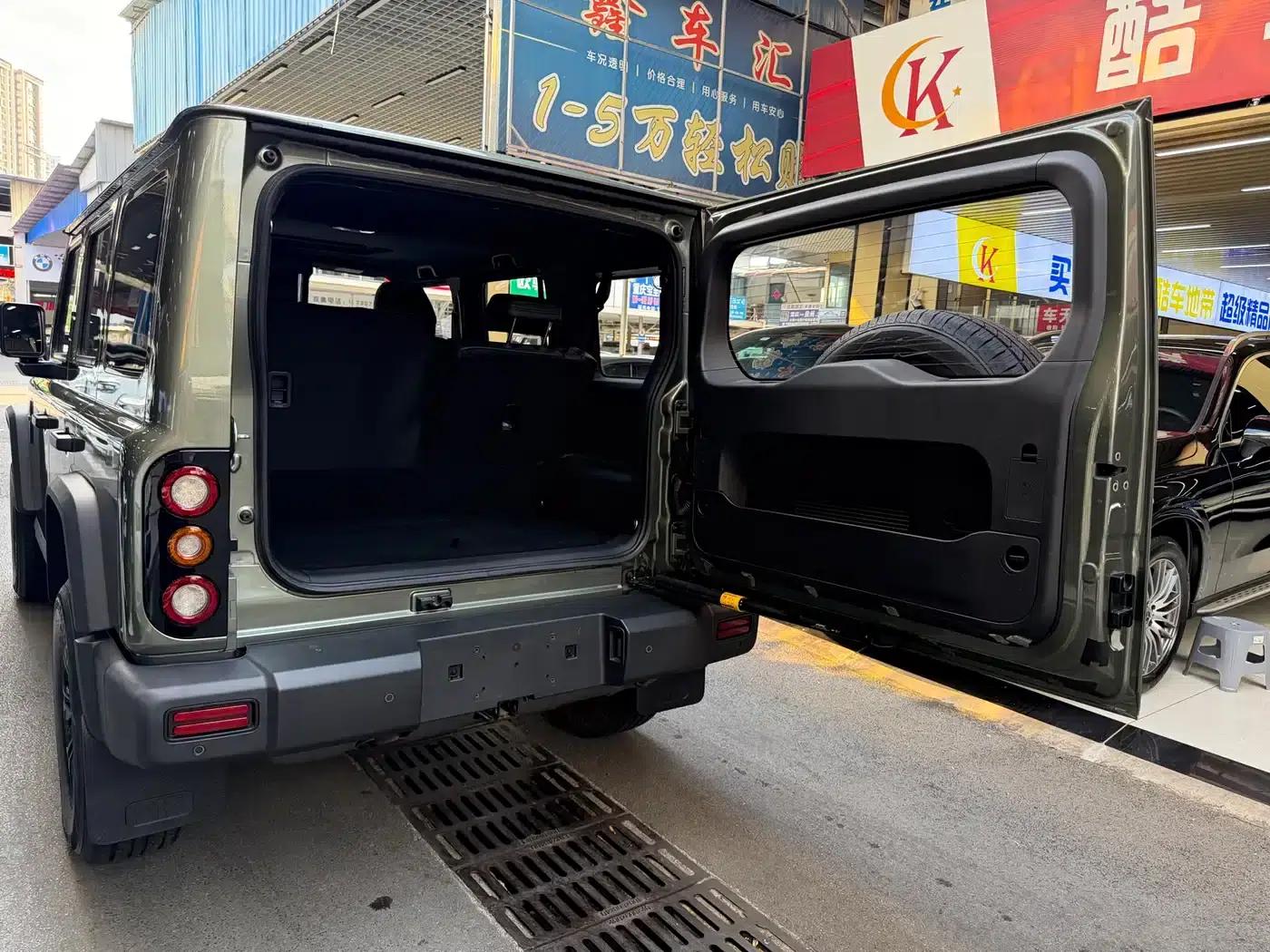 212 T01 2024 Explorer 2.0T — миниатюра 31