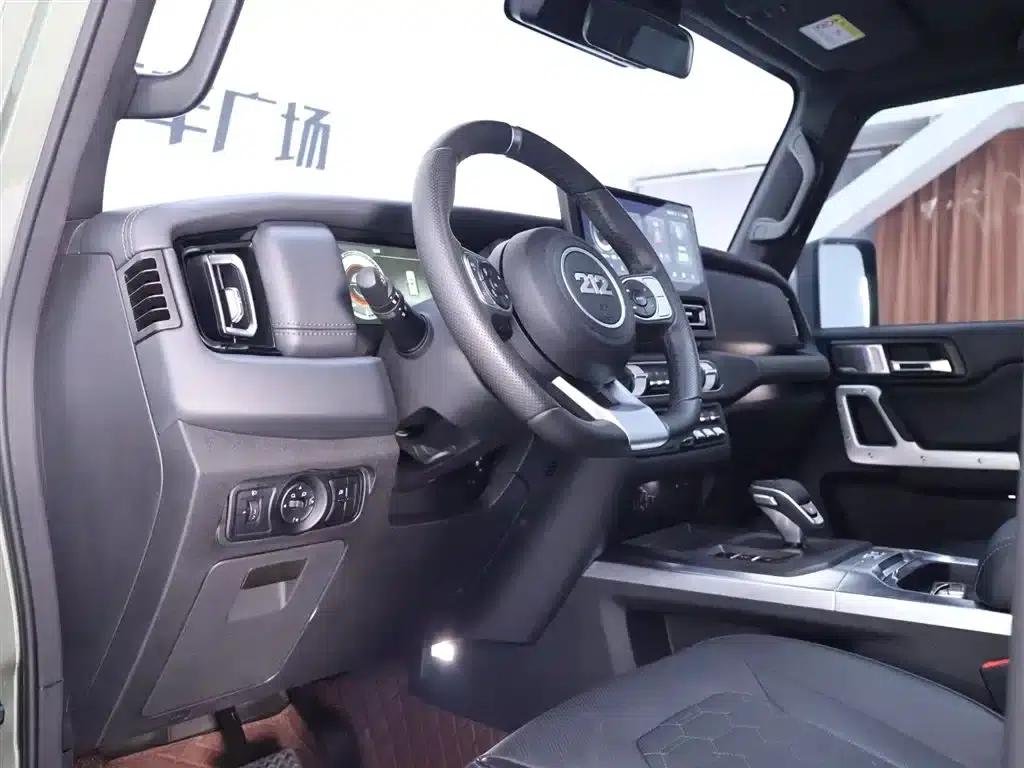 212 T01 2024 Explorer 2.0T — миниатюра 11