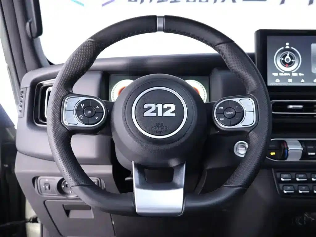 212 T01 2024 Explorer 2.0T — миниатюра 16
