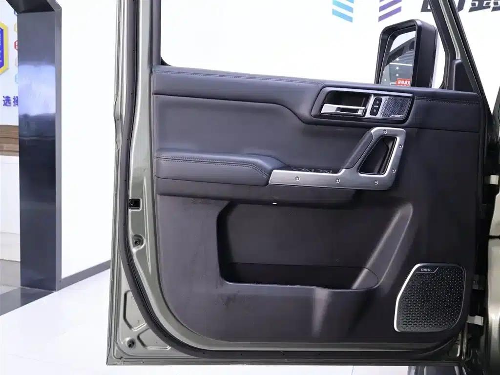 212 T01 2024 Explorer 2.0T — миниатюра 18