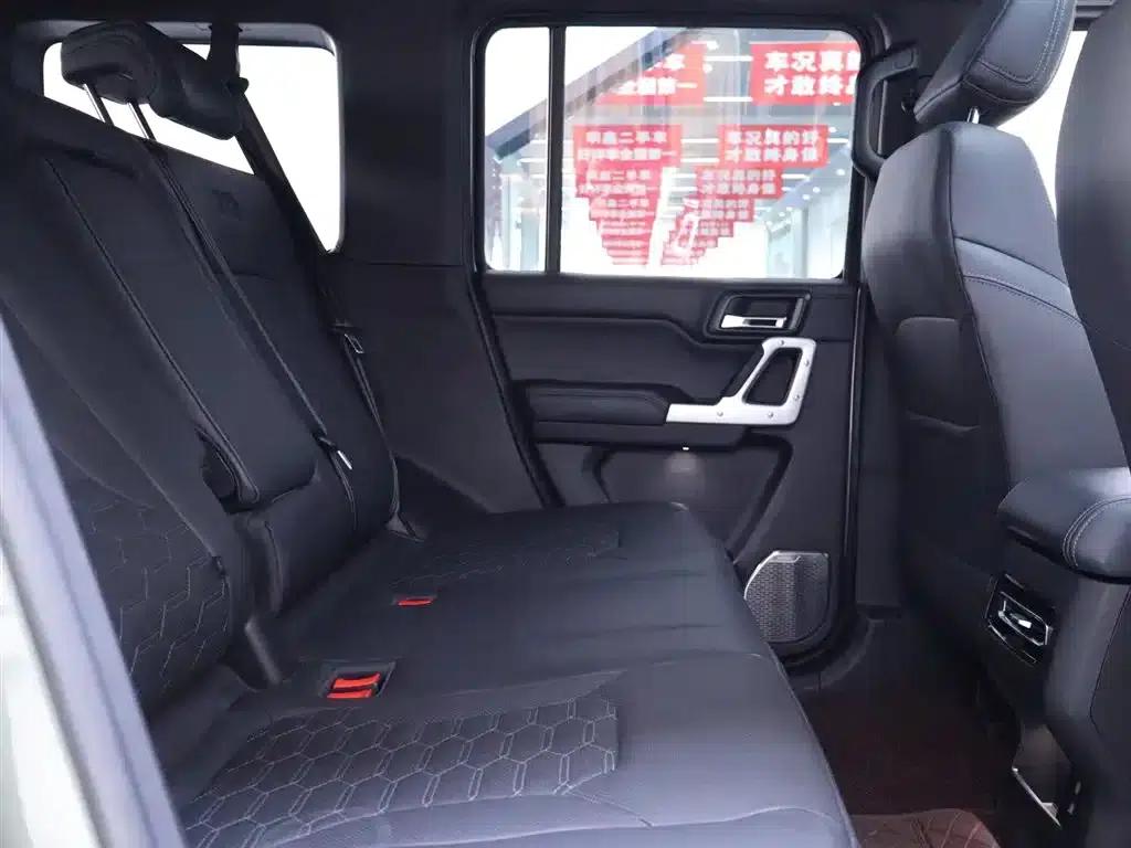 212 T01 2024 Explorer 2.0T — миниатюра 21