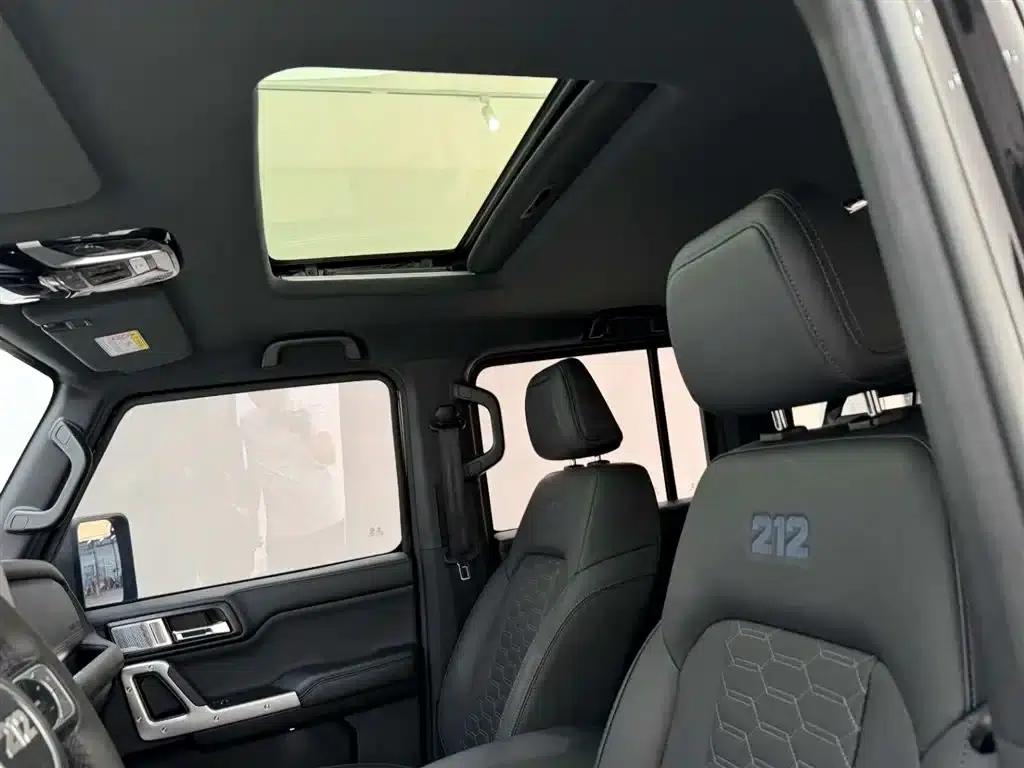 212 T01 2024 Explorer 2.0T — миниатюра 16