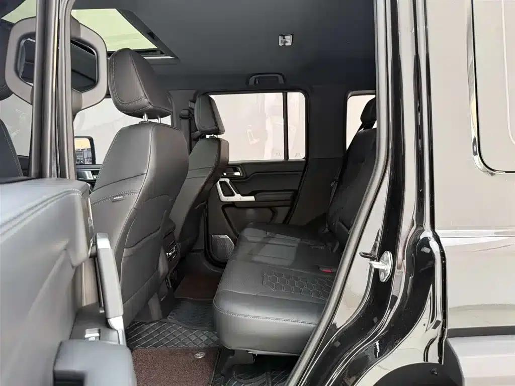 212 T01 2024 Explorer 2.0T — миниатюра 17