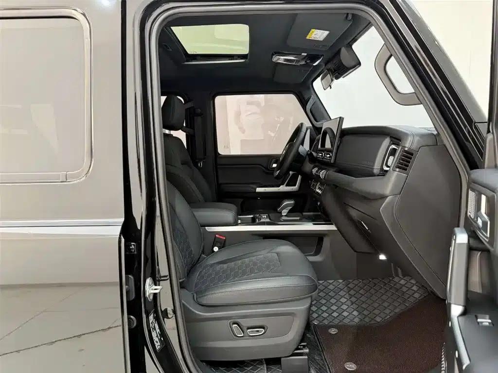 212 T01 2024 Explorer 2.0T — миниатюра 19