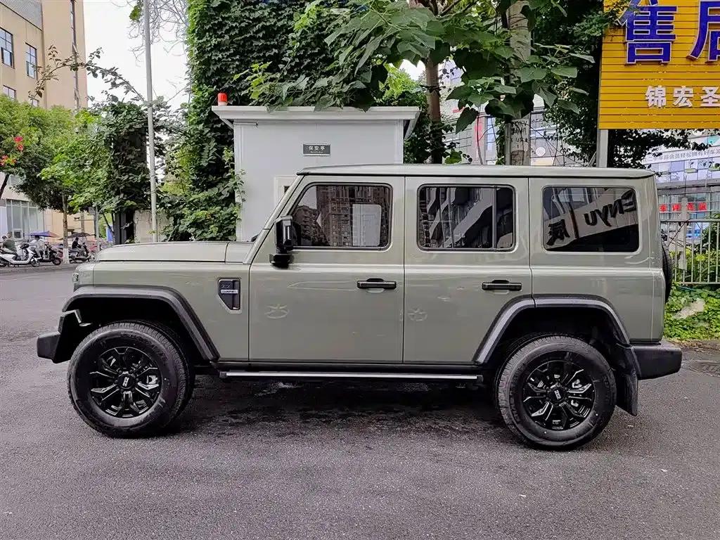 212 T01 2024 Explorer 2.0T — миниатюра 3