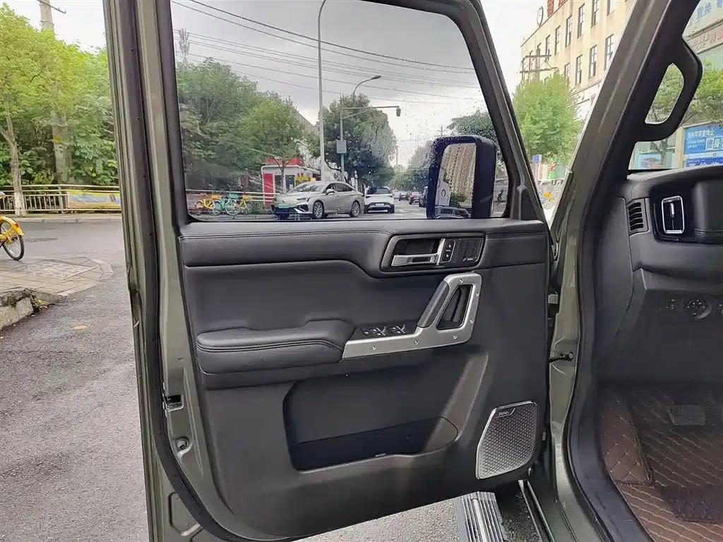 212 T01 2024 Explorer 2.0T — миниатюра 6