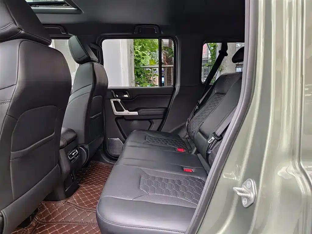 212 T01 2024 Explorer 2.0T — миниатюра 8