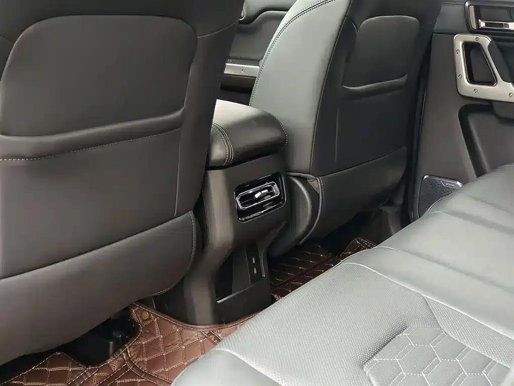 212 T01 2024 Explorer 2.0T — миниатюра 9