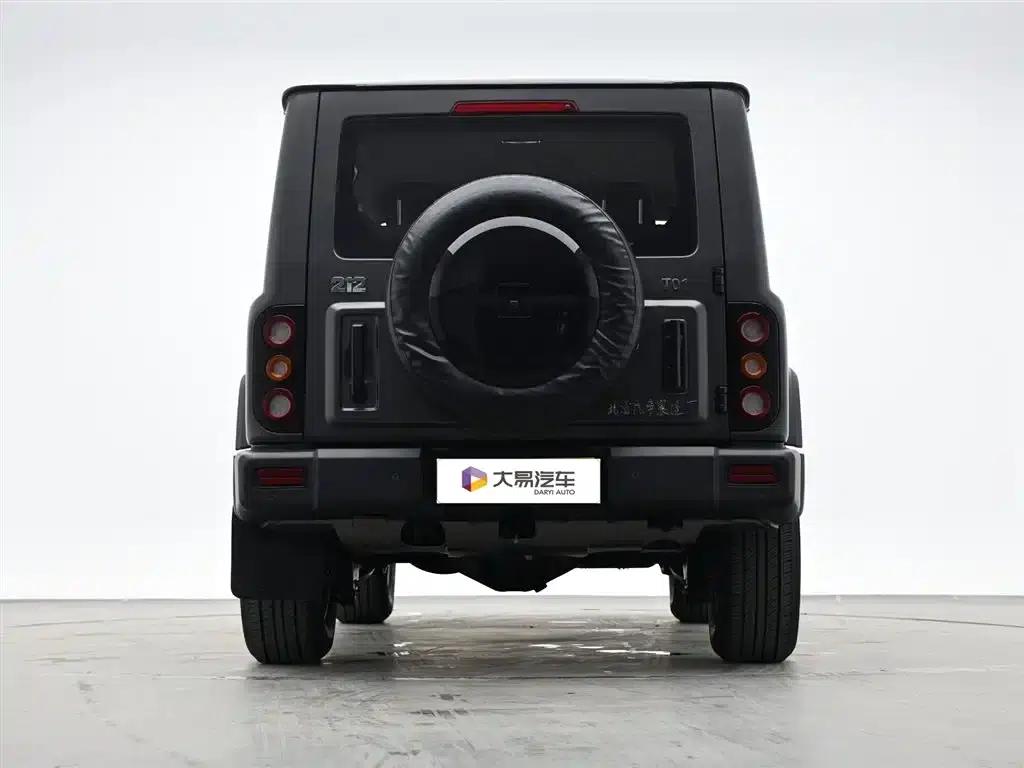 212 T01 2024 Model 2.0T Mechanic — миниатюра 4