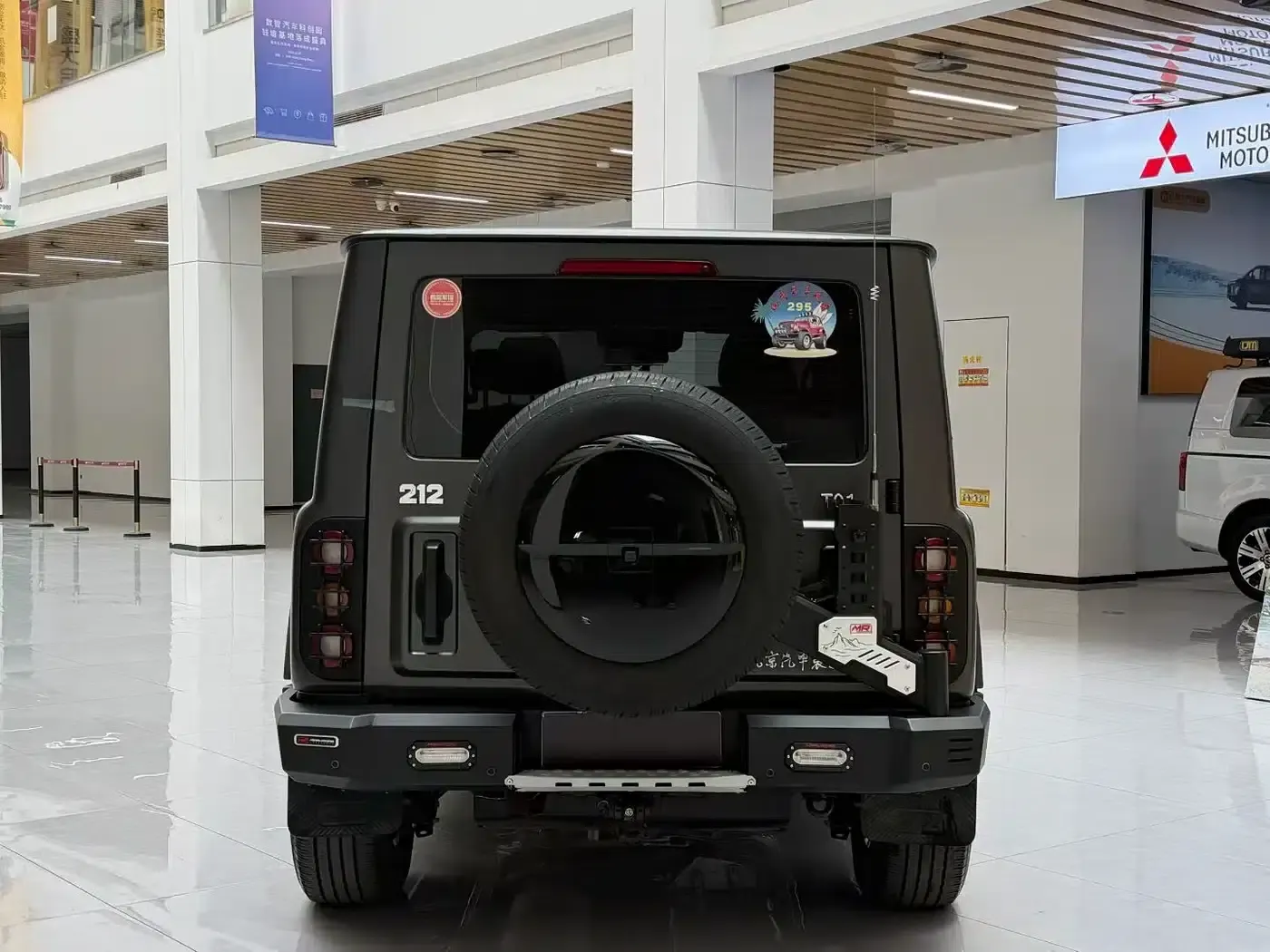 212 T01 2024 Explorer 2.0T — миниатюра 3
