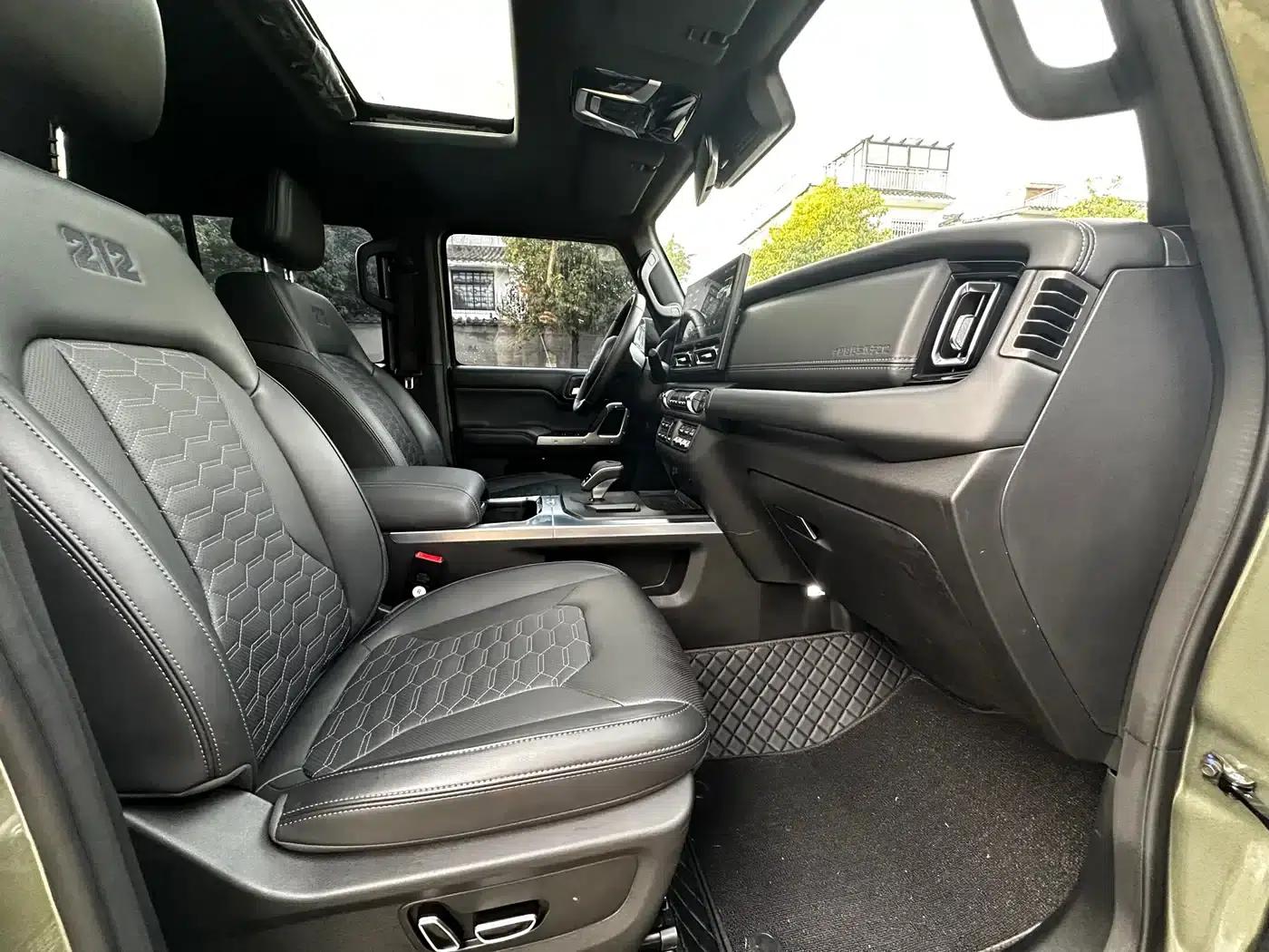 212 T01 2024 Explorer 2.0T — миниатюра 13